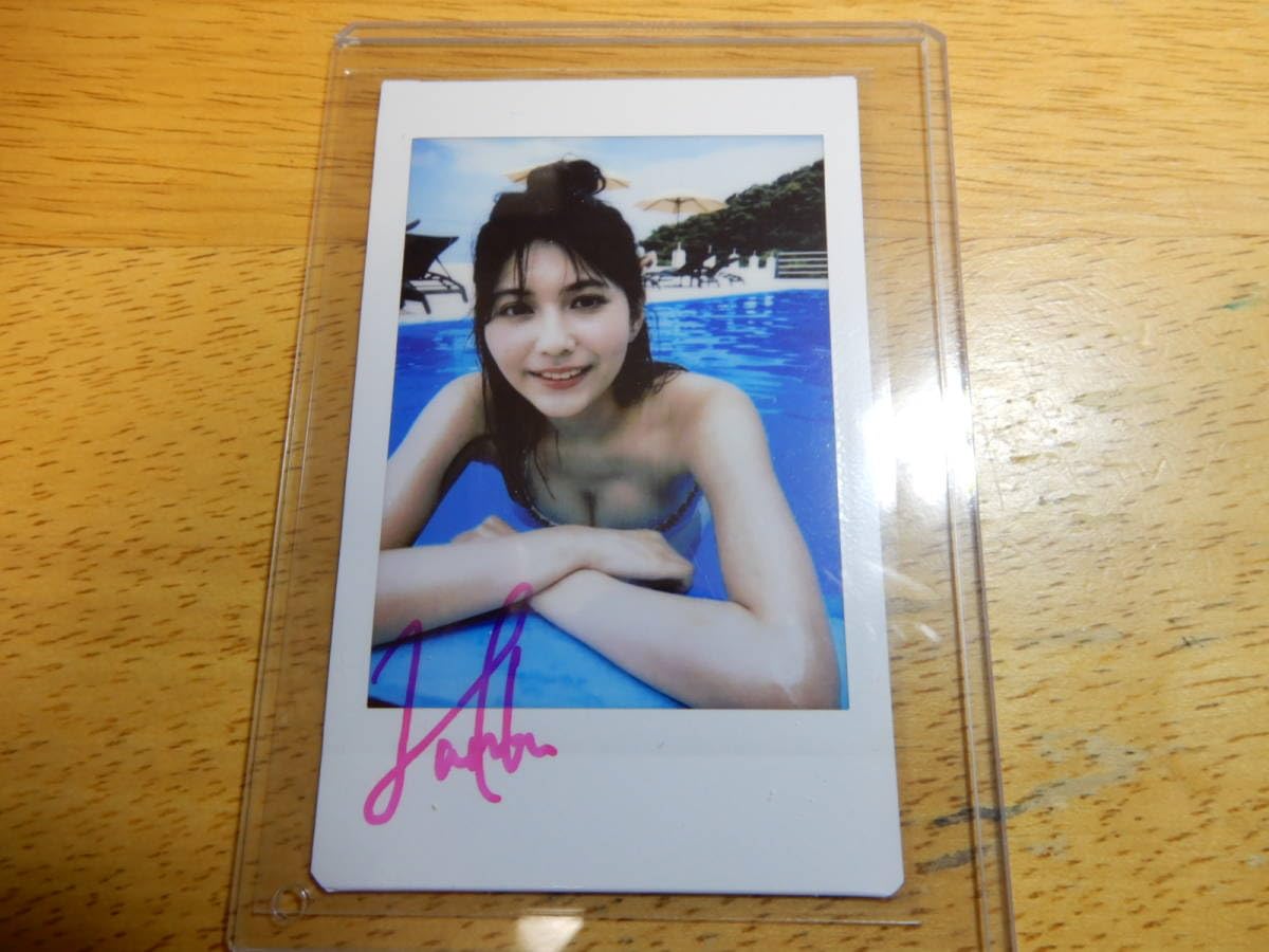 菜本みくる　直筆サイン入りチェキ　抽プレ　当選品　ヤングマガジン 菜本みくる 直筆サイン入りチェキ 抽プレ 当選品 ヤングマガジン